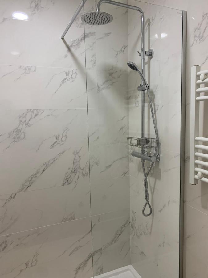 Imperio House Apartment ซังติอาโก โด กาเซ็ง ภายนอก รูปภาพ